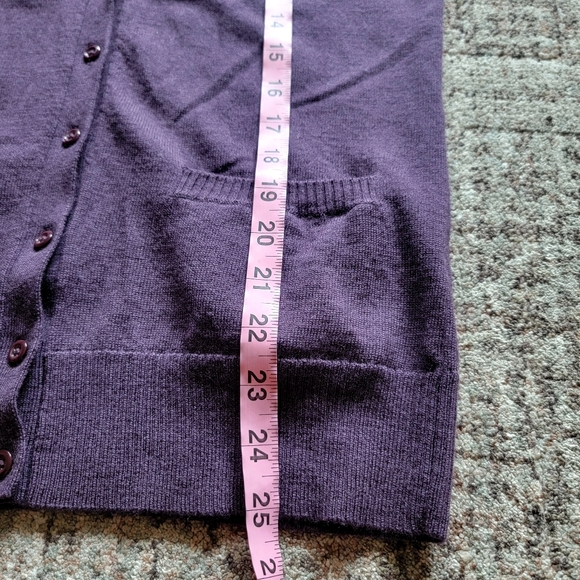 Lord & Taylor 100% Extra Fine Merino Wool Cardigan Sweater‎ Medium Purple - Picture 10 of 11